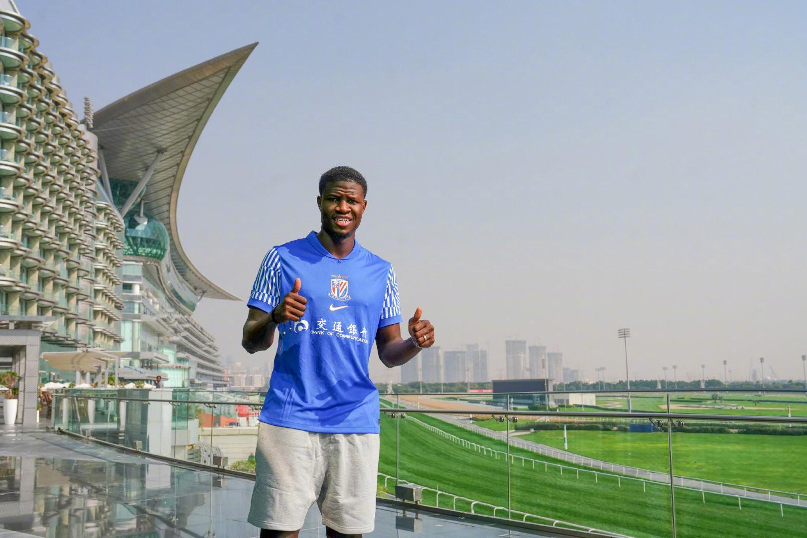 MK体育官方入口-官方：上海申花签下塞内加尔28岁中锋马克塔-盖伊